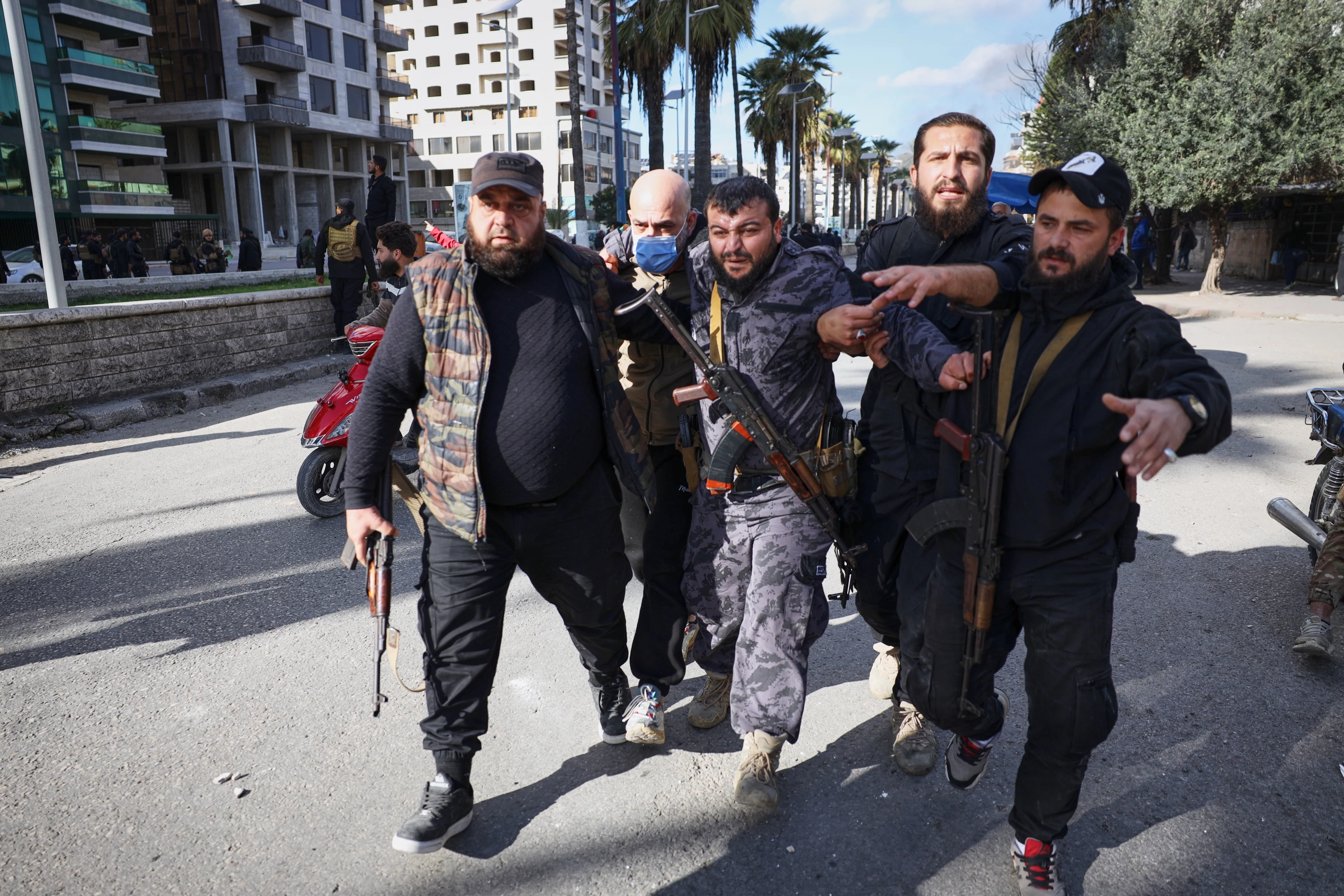 Image of AANES condemns Syria's use of ‘excessive force’ against Alawite protesters