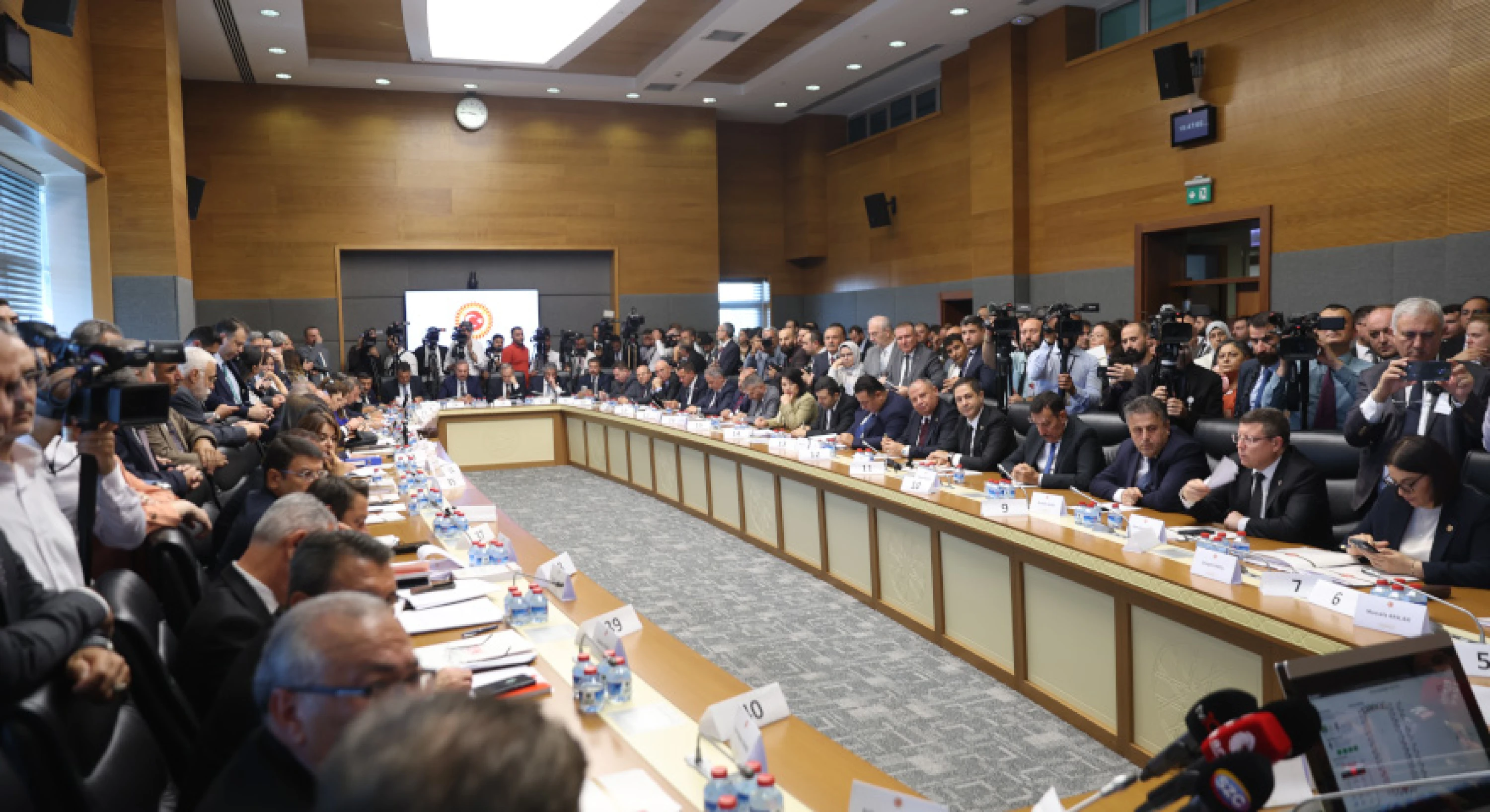 Image of Turkey justice committee approves framework bill for PKK peace process