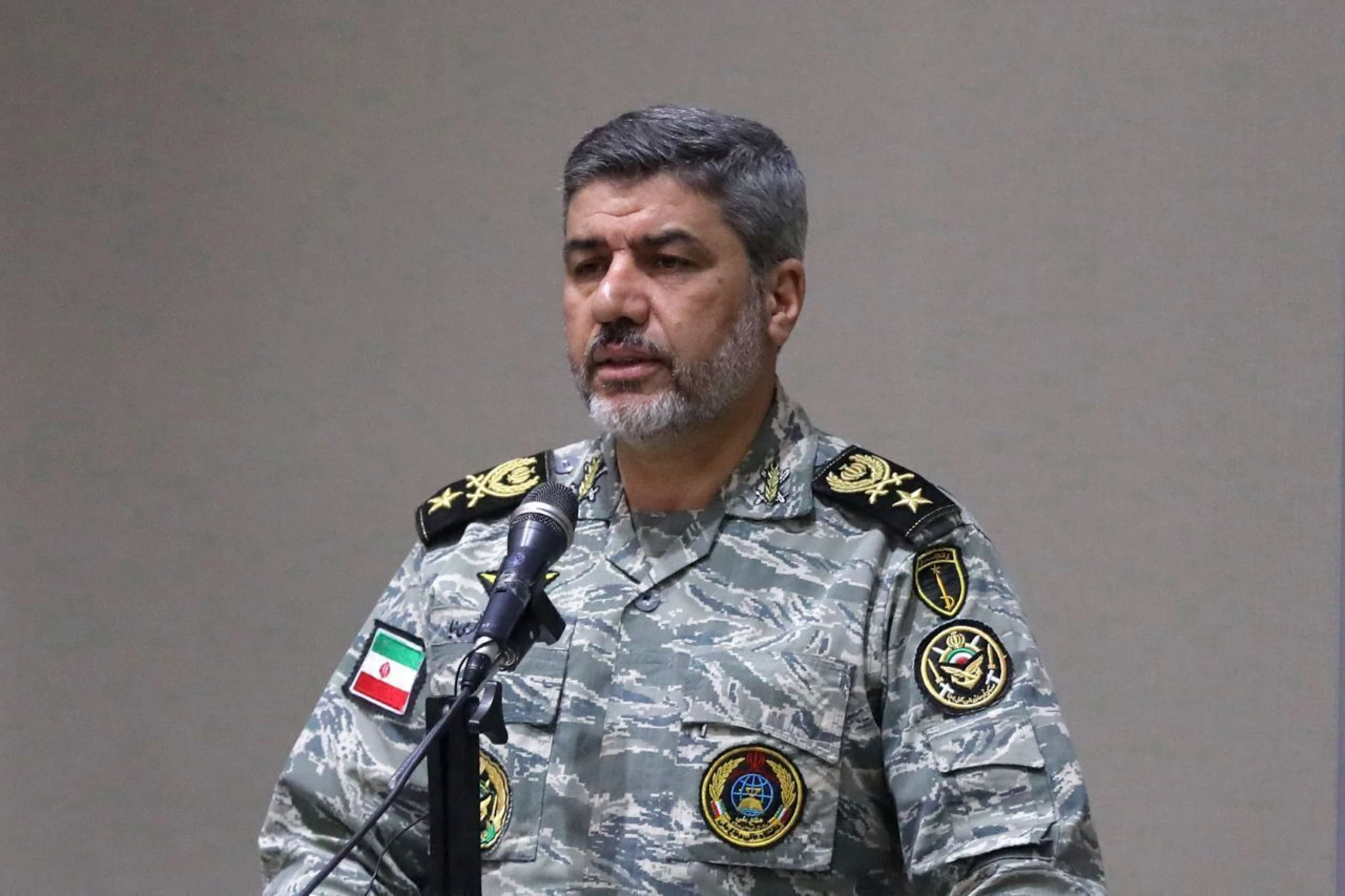 Image of Iranian army warns US of attacks on ‘new fronts’ if war resumes 