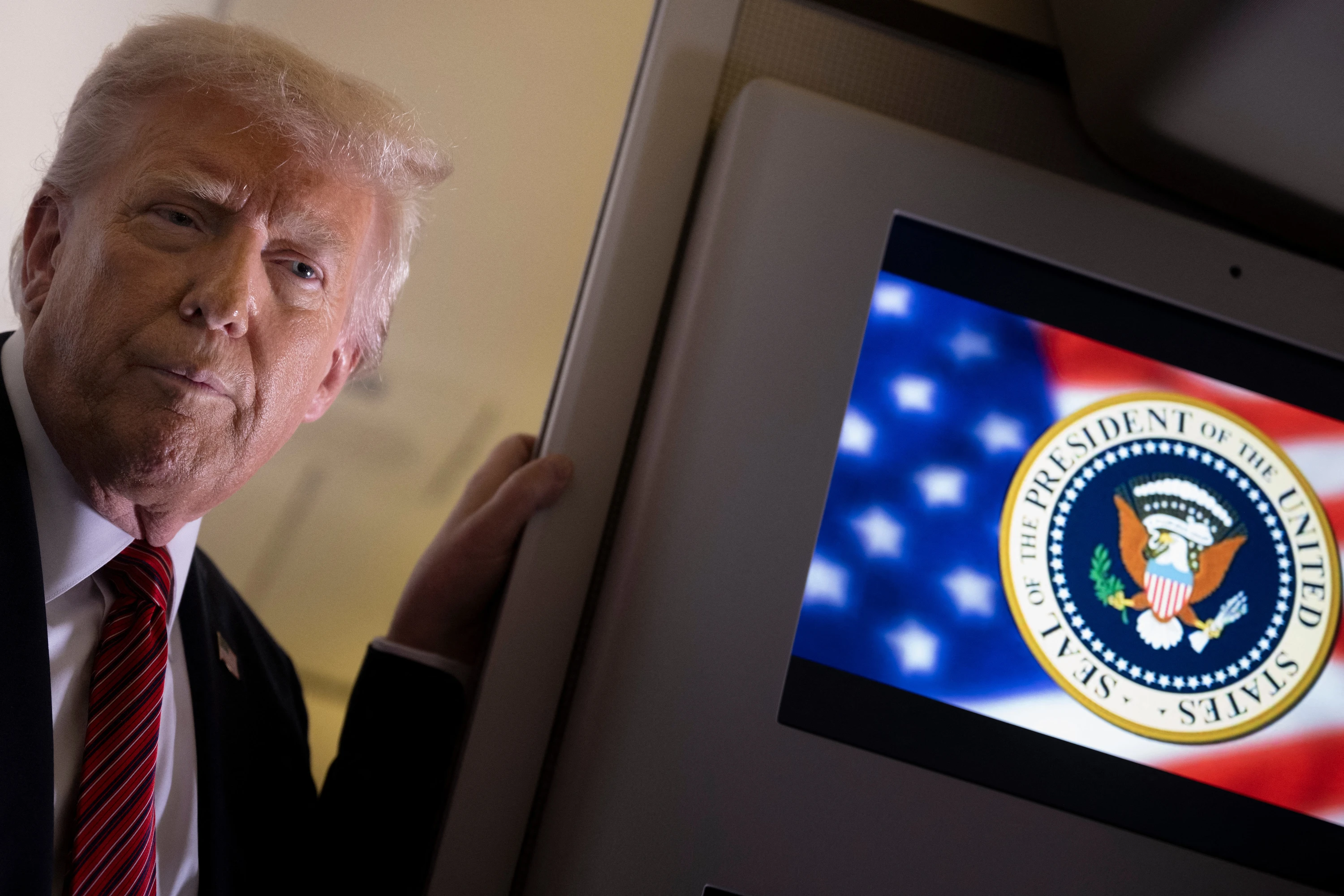 Image of Trump says discarded Iran peace proposal after reading first sentence