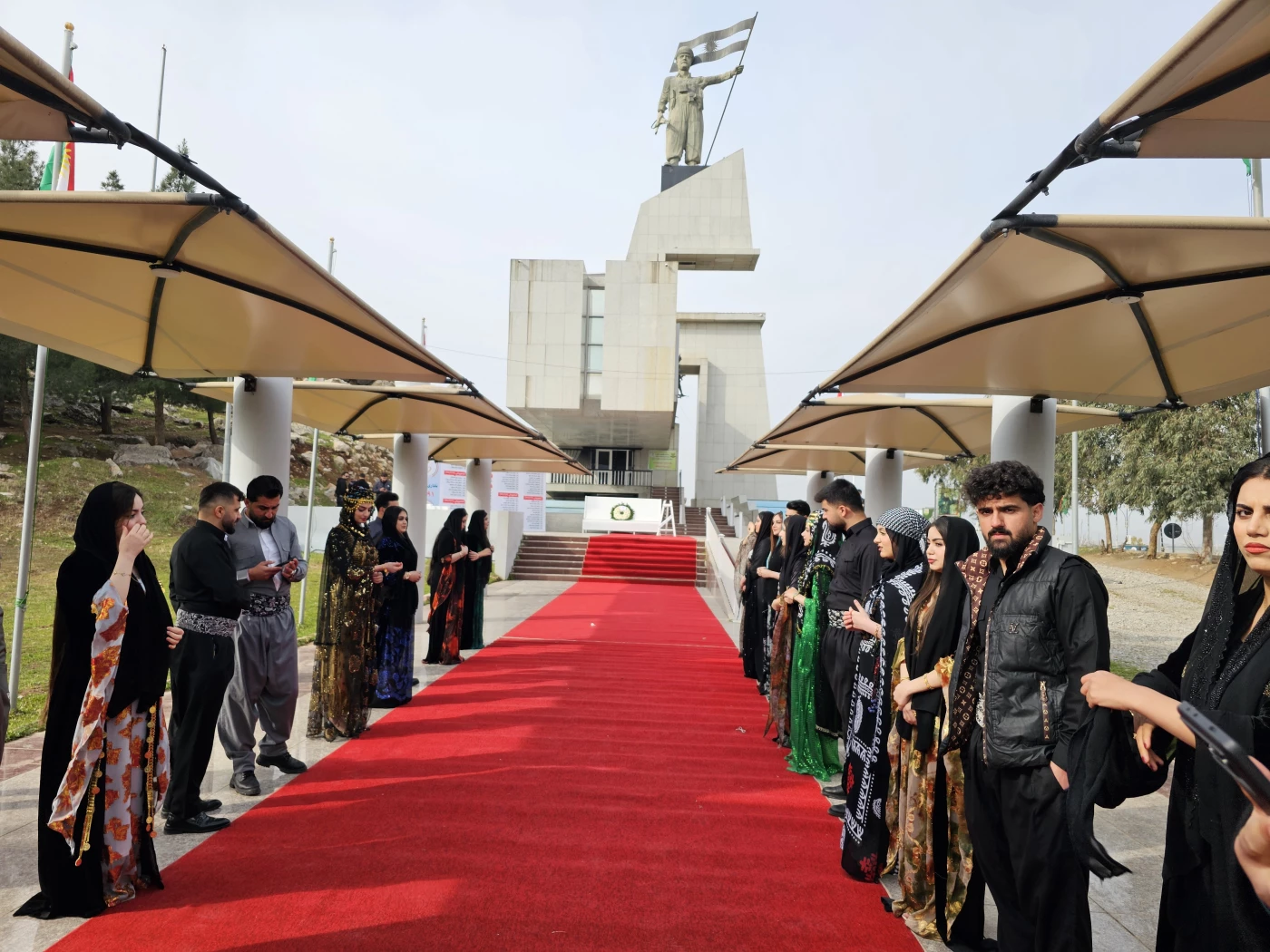 Kurdish leaders urge unity on 34th anniversary of uprising Image