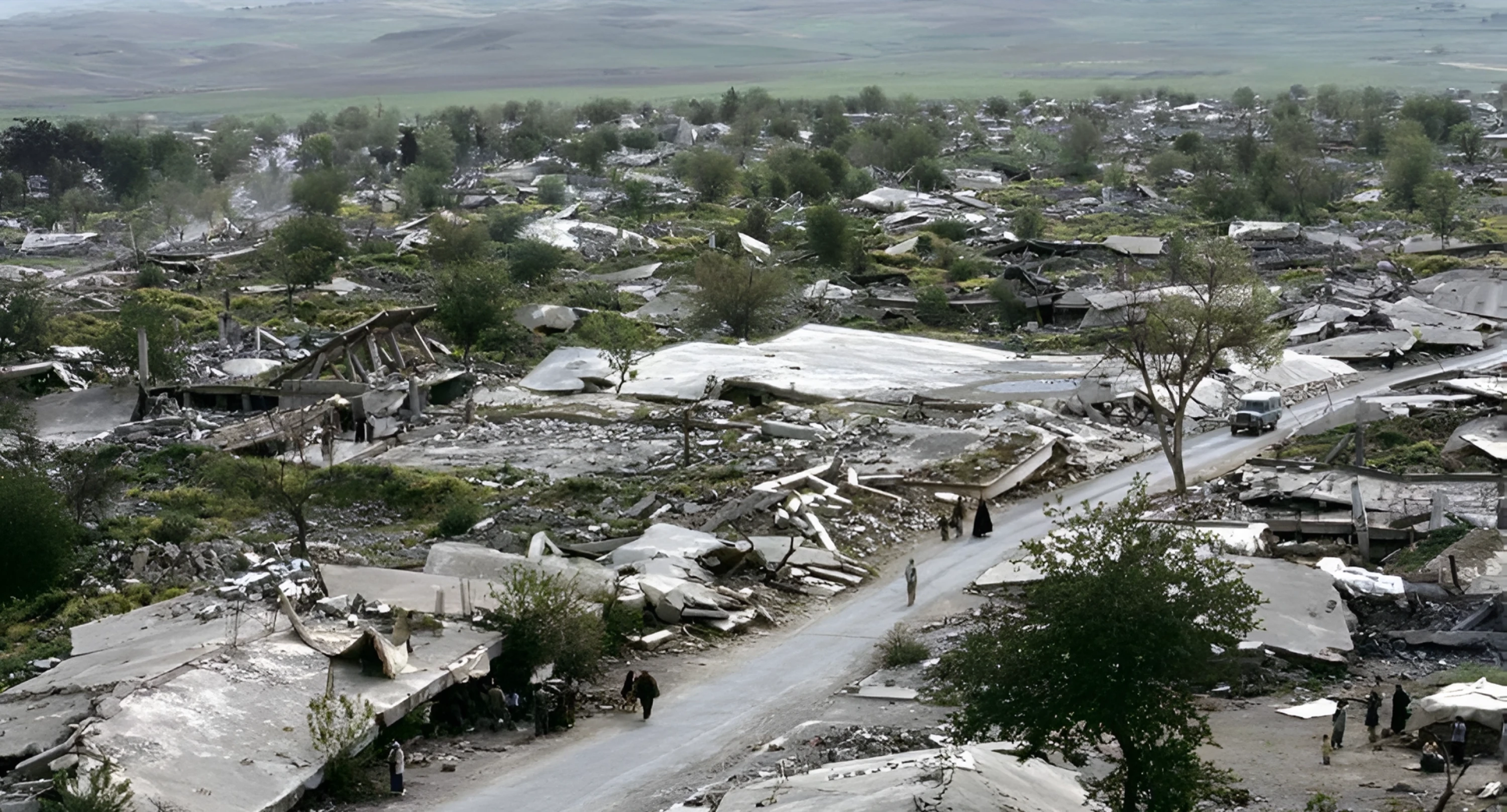 Image of Kurdish leaders commemorate 1974 Qaladze massacre