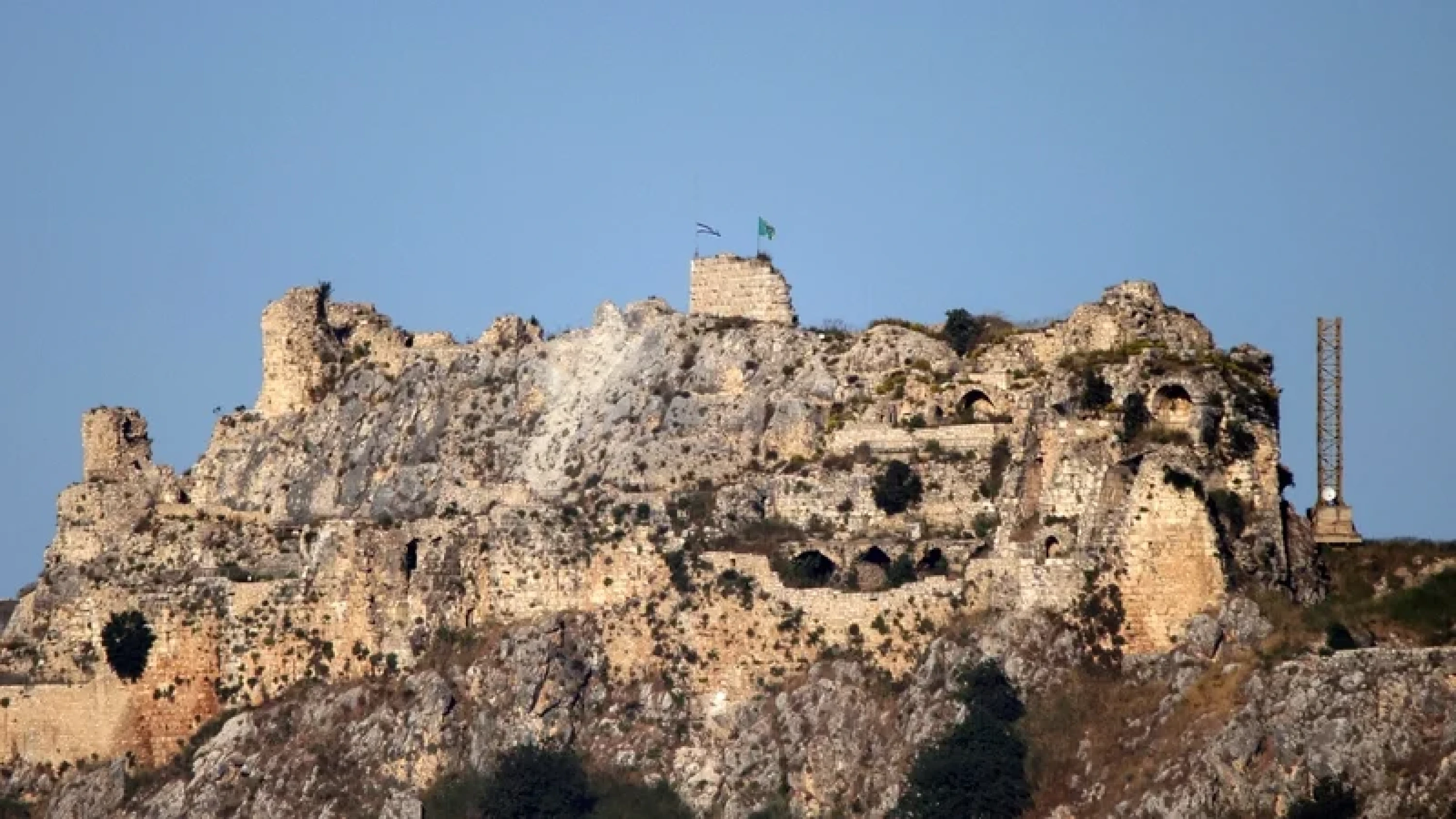 Image of Israel seizes historic castle amid largest Lebanon incursion in 26 years