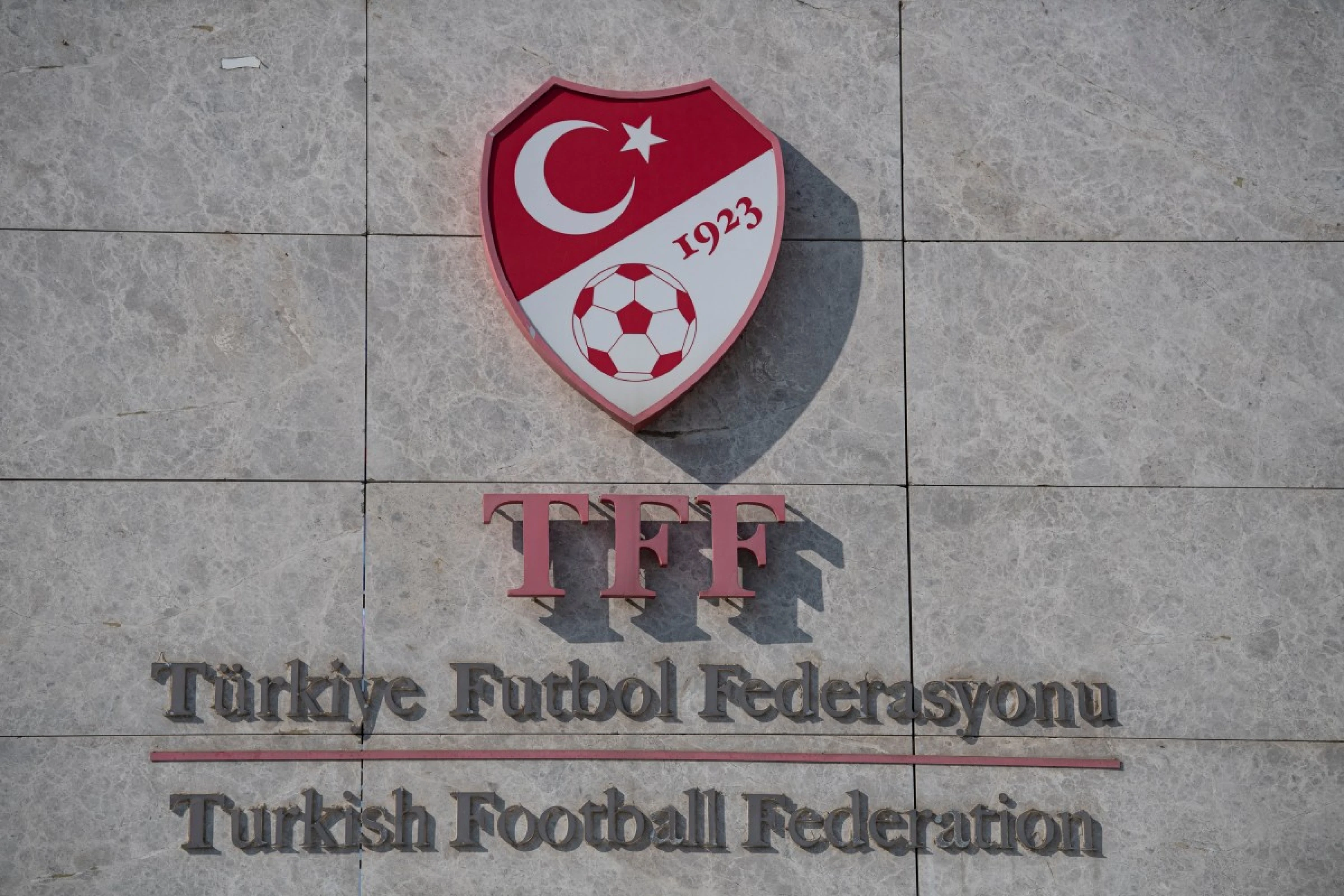 Image of Court detains Turkey football ref chief pending trial for graft