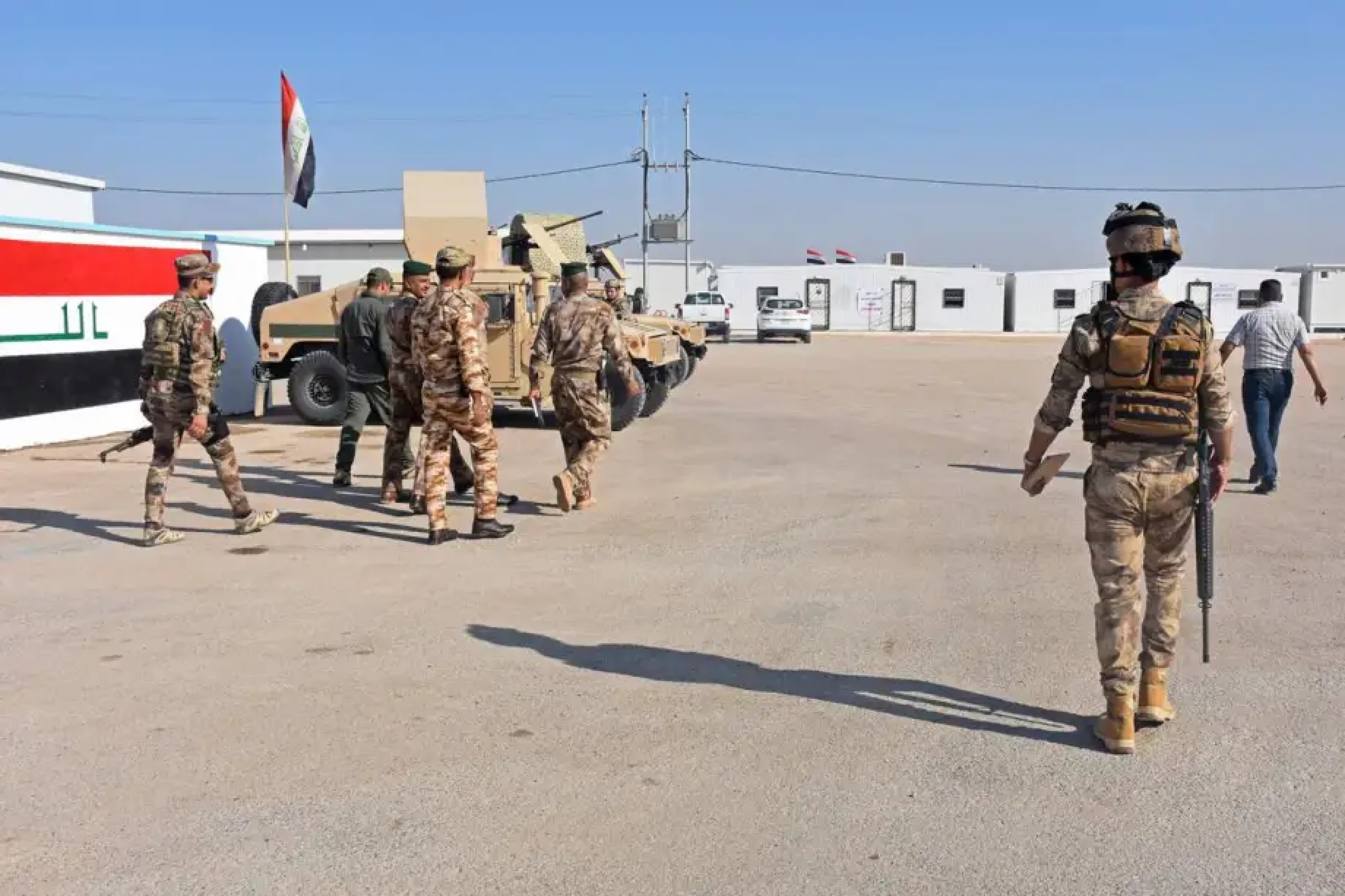 Image of Iraqi parliament to review border security with ministers amid Syria developments