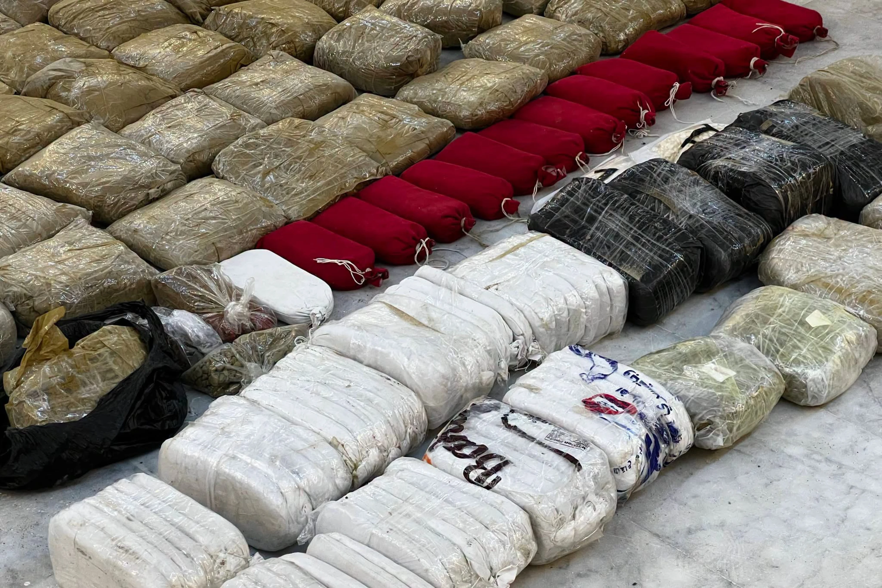 Image of Iraq, Syria seize 200 kgs of narcotics, arrest nine ‘deep inside Syria’