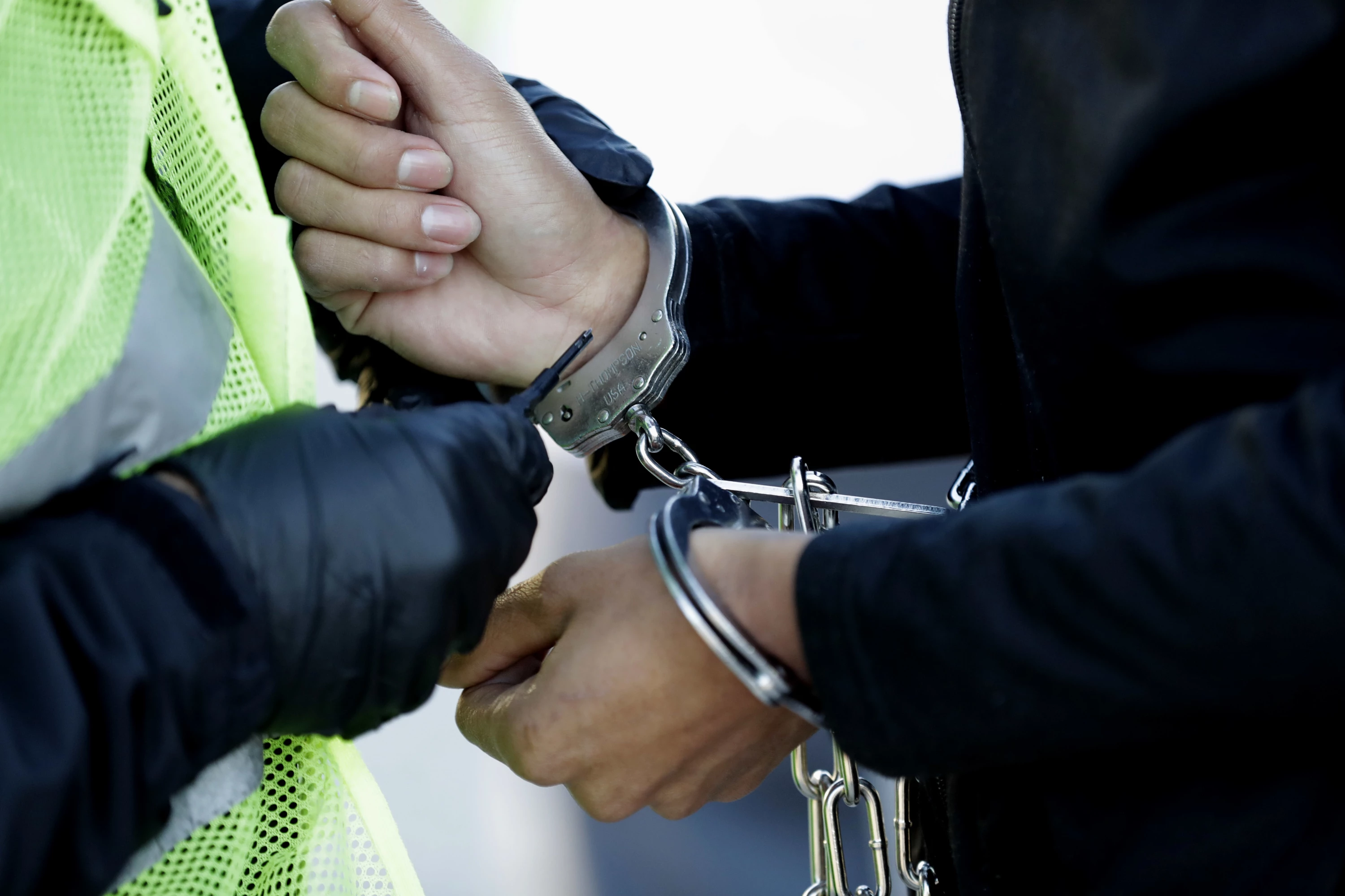 Image of Iraq says captured ‘dangerous’ internationally-wanted criminal