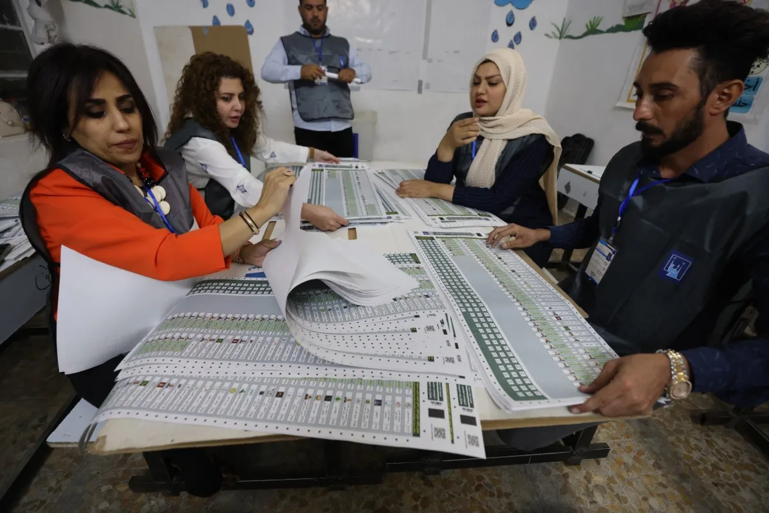 Image of Three Iraqi ministers fail to secure parliament seat