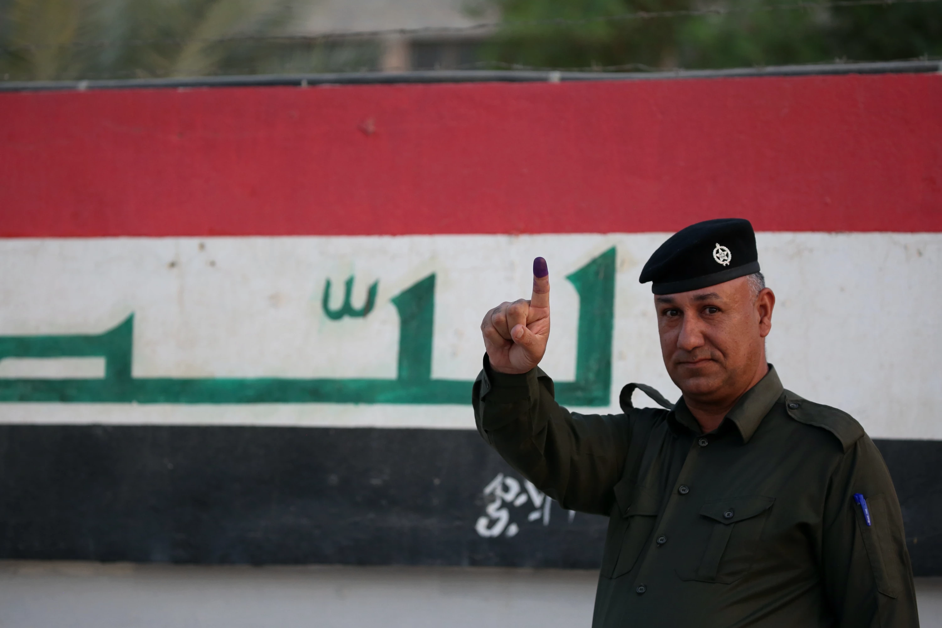 Image of Iraq to deploy 185,000 security personnel to polling stations
