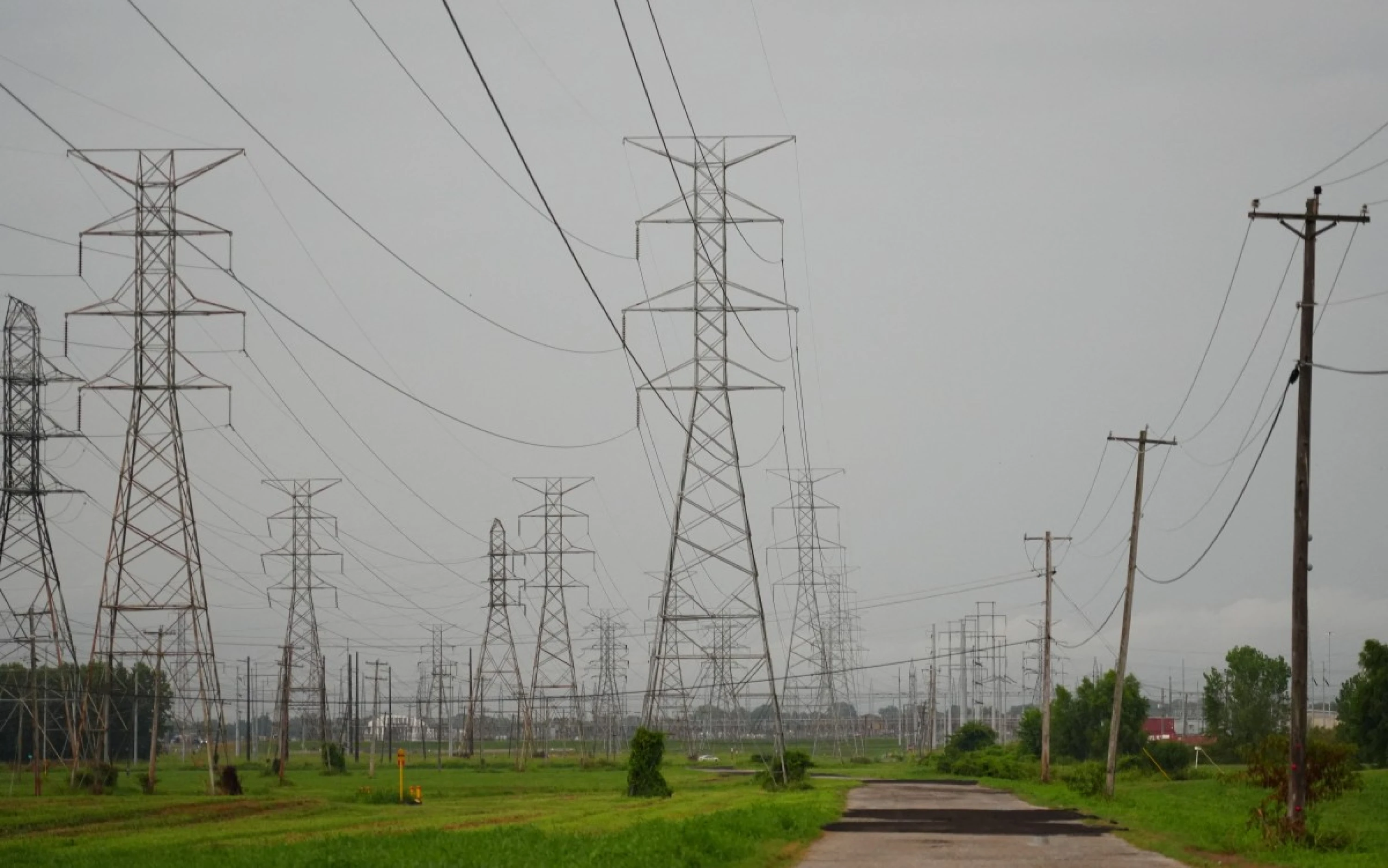 Image of Memphis AI data center fuels pollution fight in Black neighborhood