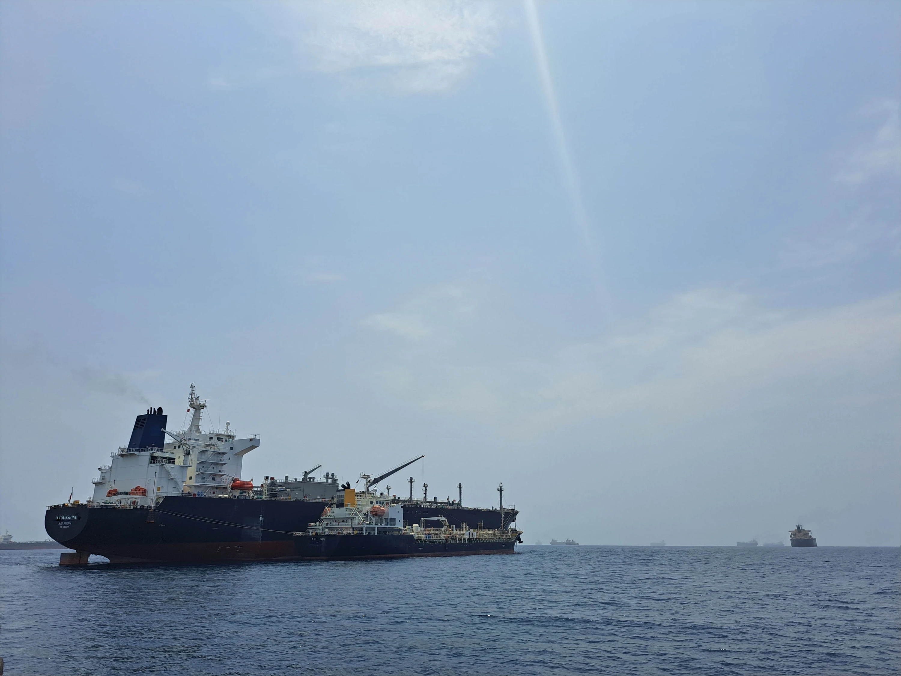 Image of Iran attacks Vietnamese ship in Strait of Hormuz 