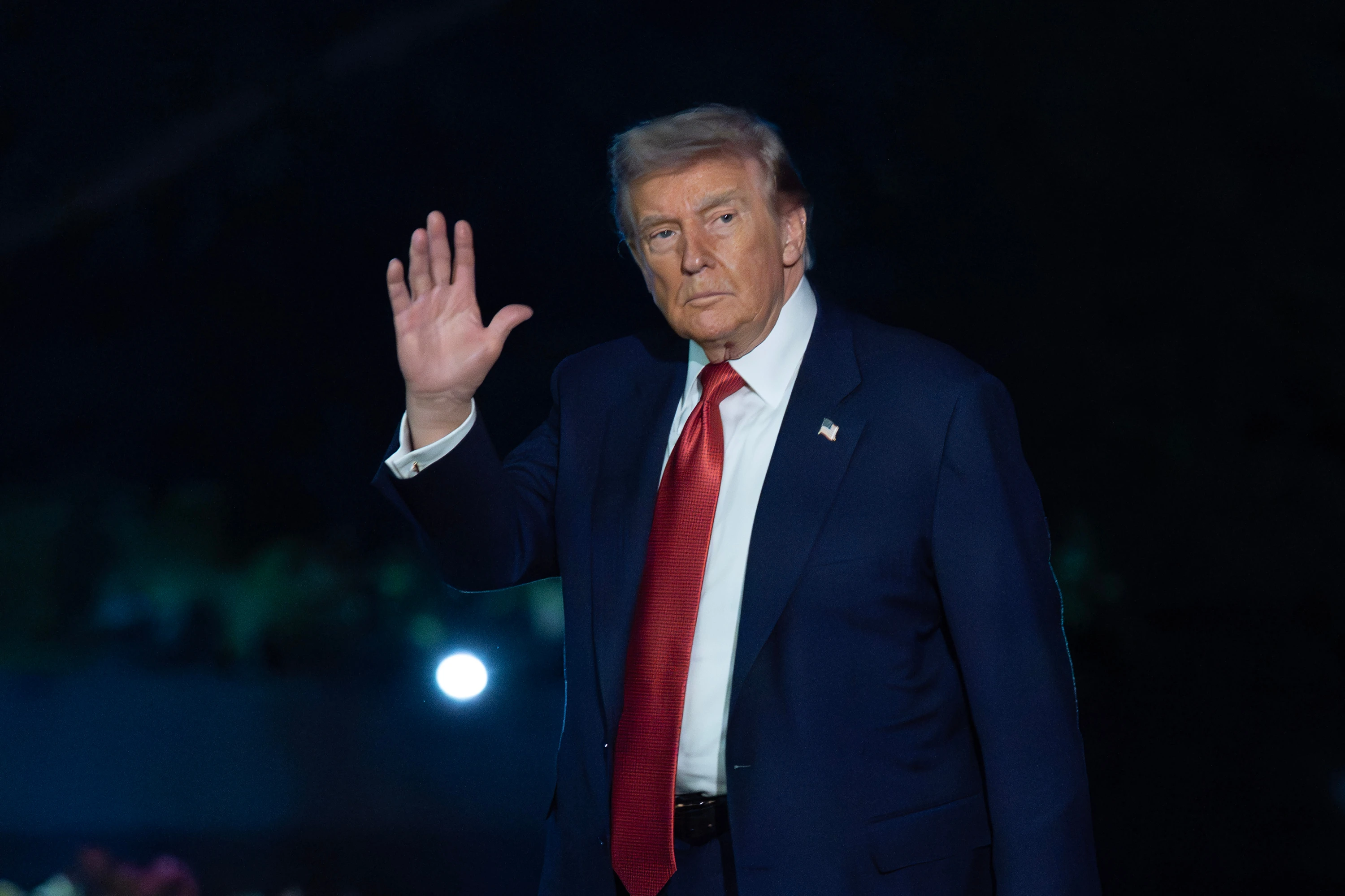 Image of Trump mulls fresh military action as Iran responds to US peace proposal