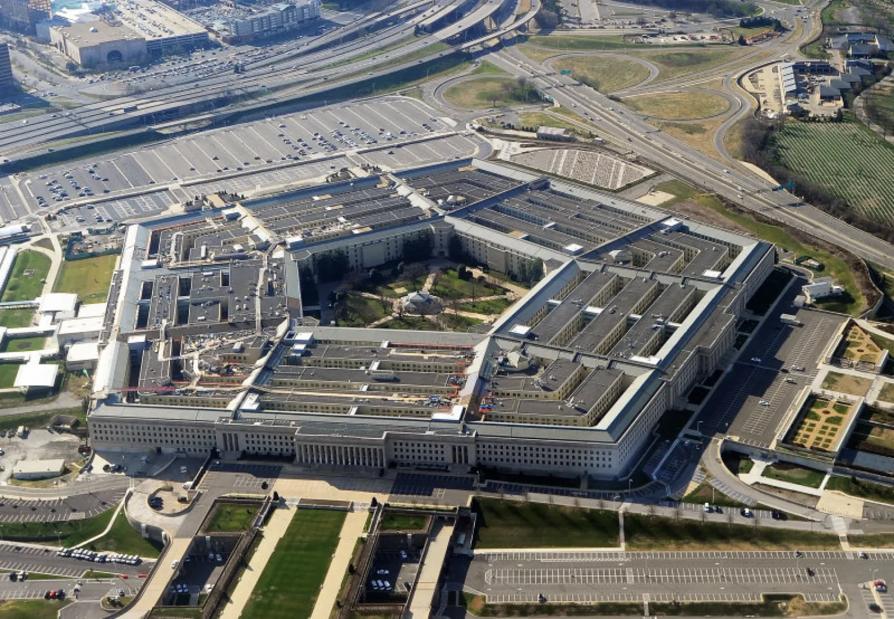 Image of Top US military officials face lie-detectors in leak hunt: reports