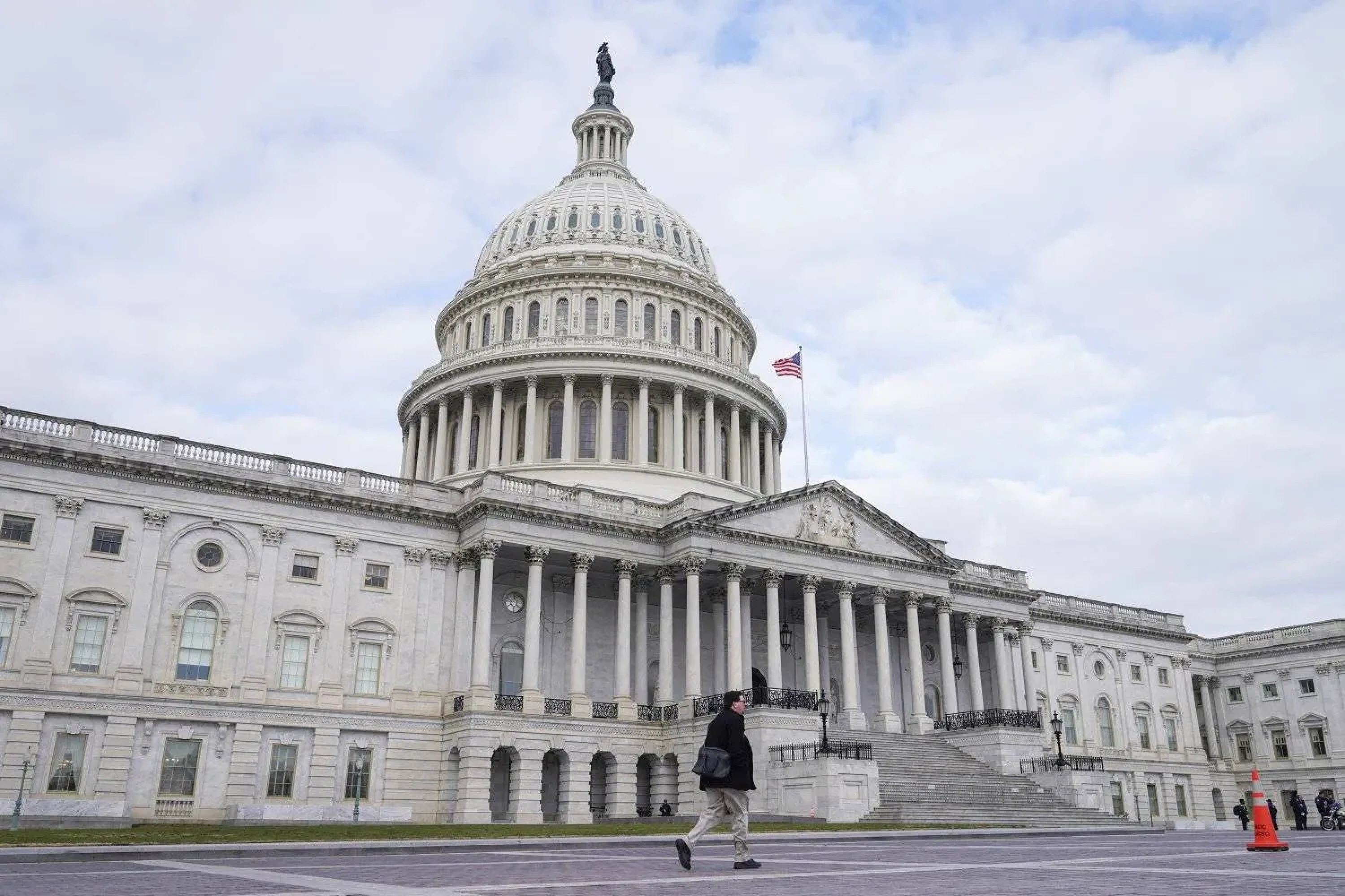 Image of US Congress passes sweeping Russia sanctions bill