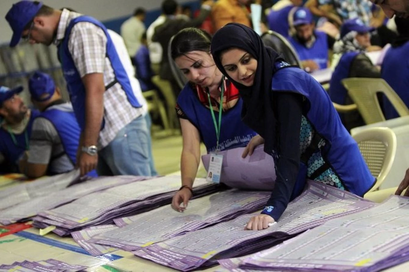 Image of Over 737,000 apply to be poll officials for November’s parliamentary elections