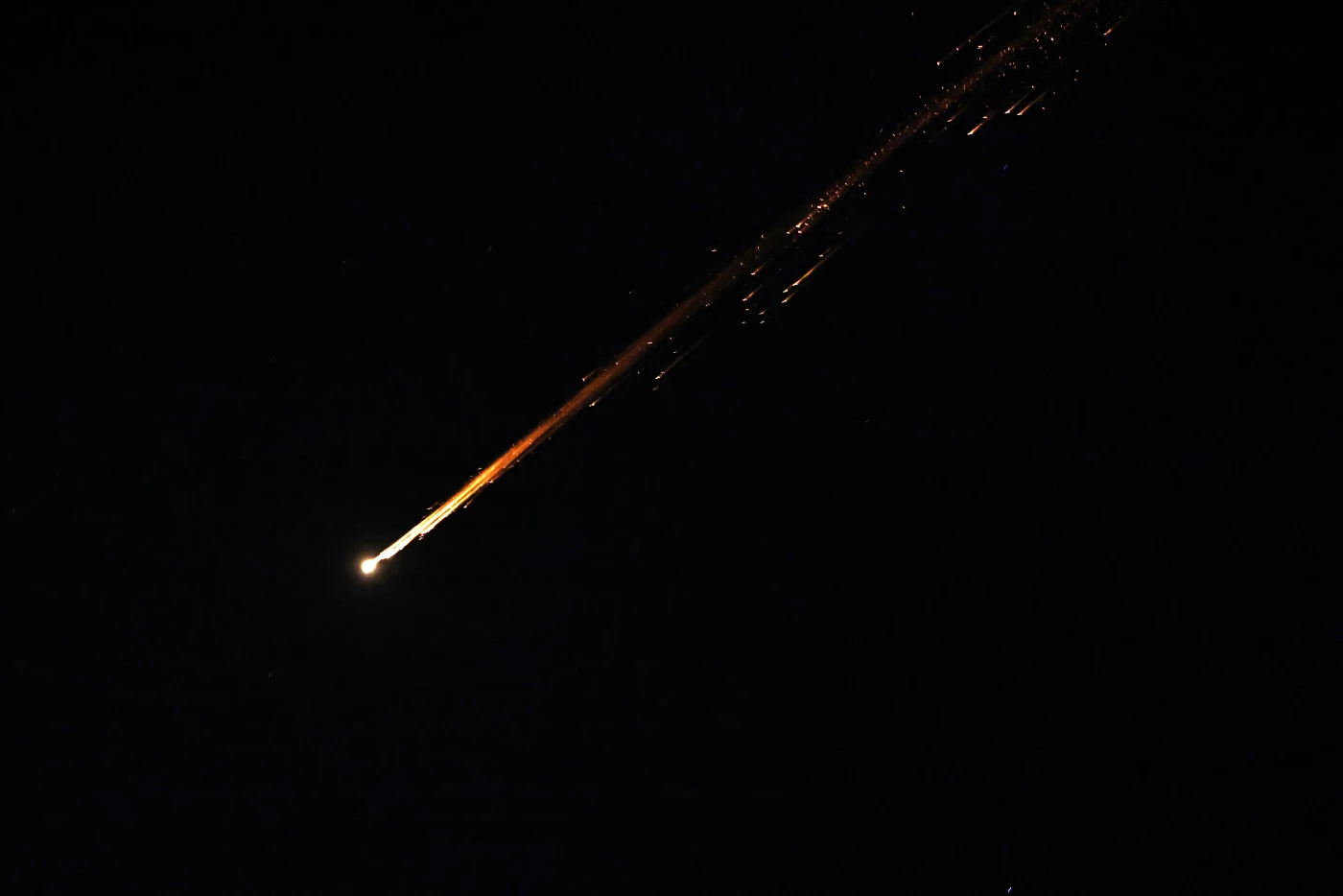 Image of Iran says used hypersonic missiles against Israel