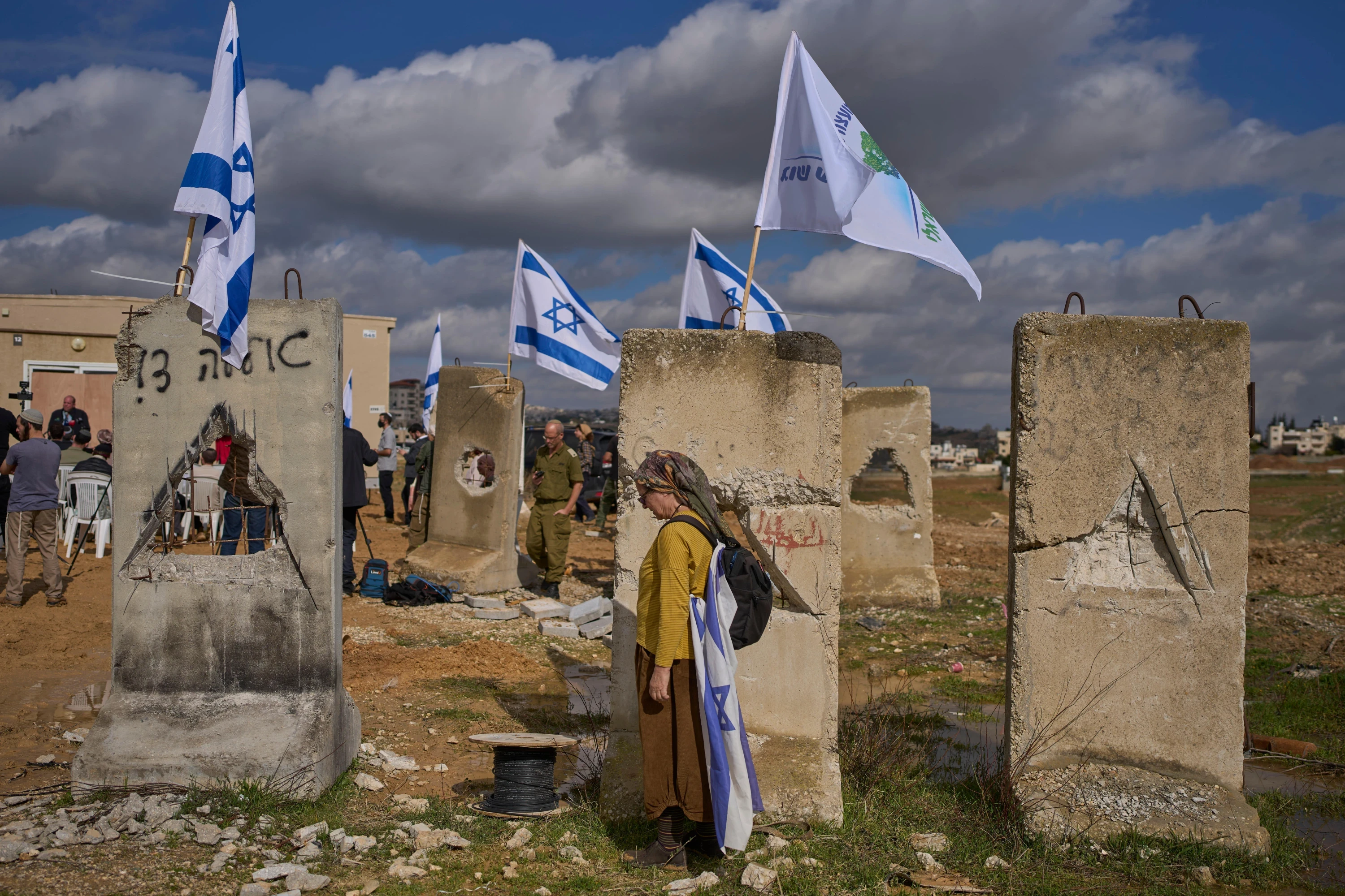 Image of UK, France to sanction goods originating from Israeli settlements