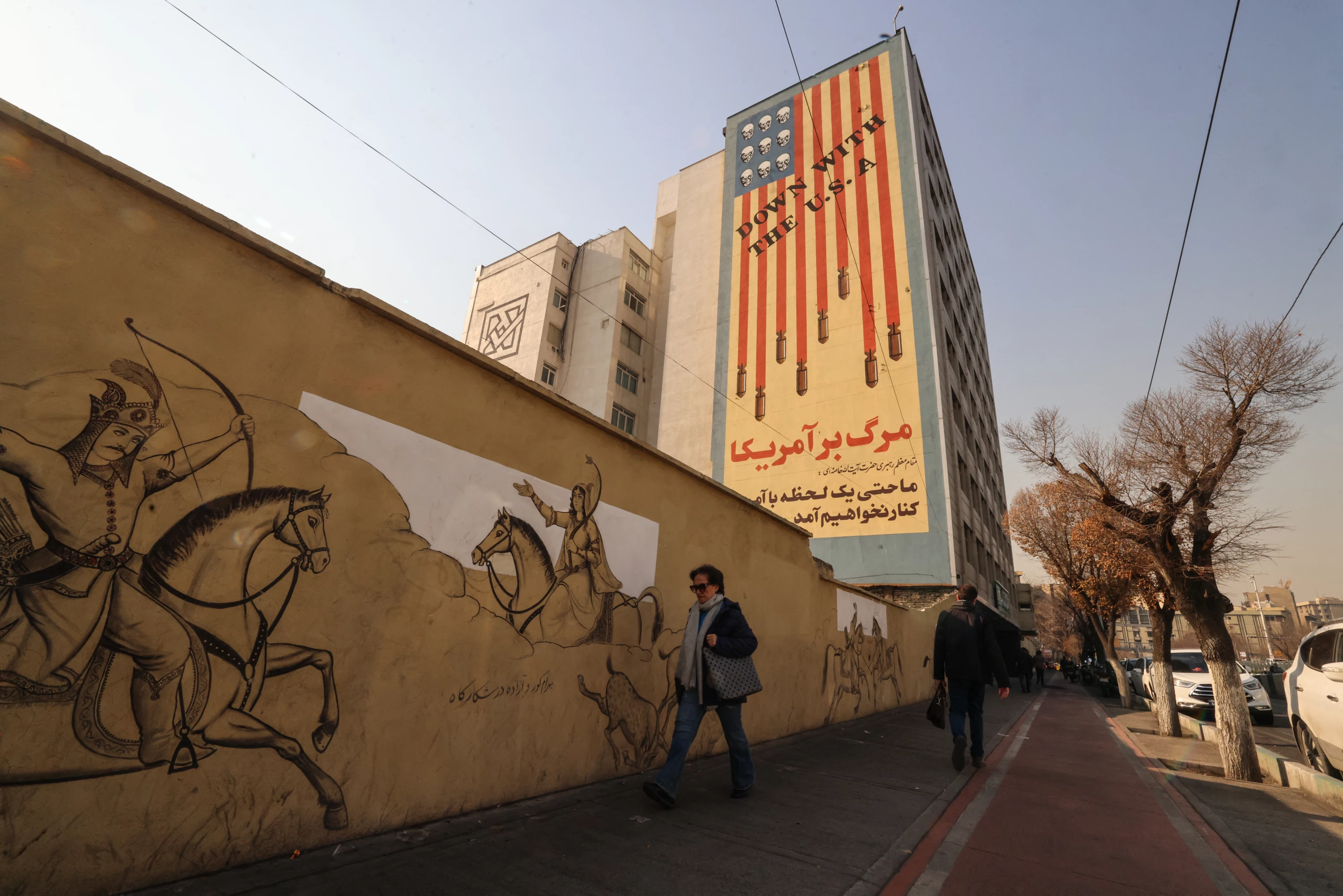 Image of Iran top council warns US, Israel over threats as protests continue 