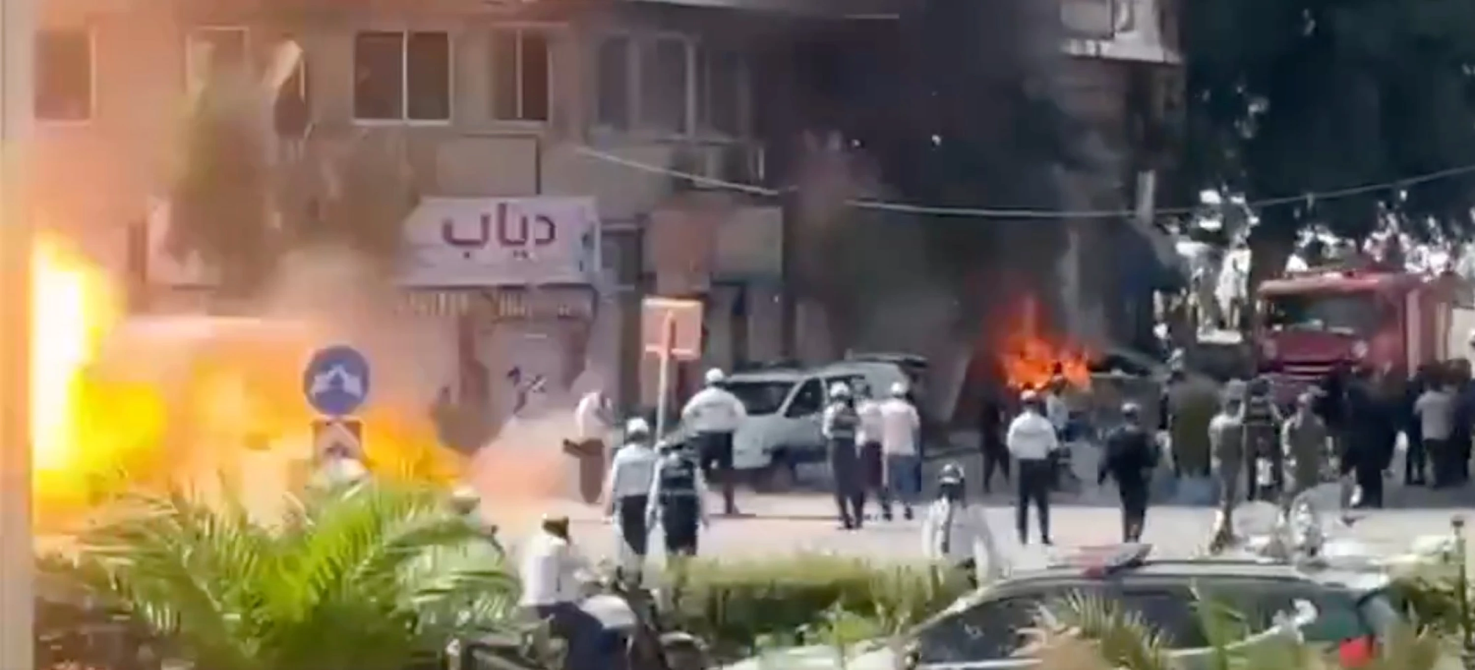 Image of Explosions rock Damascus during Macron visit