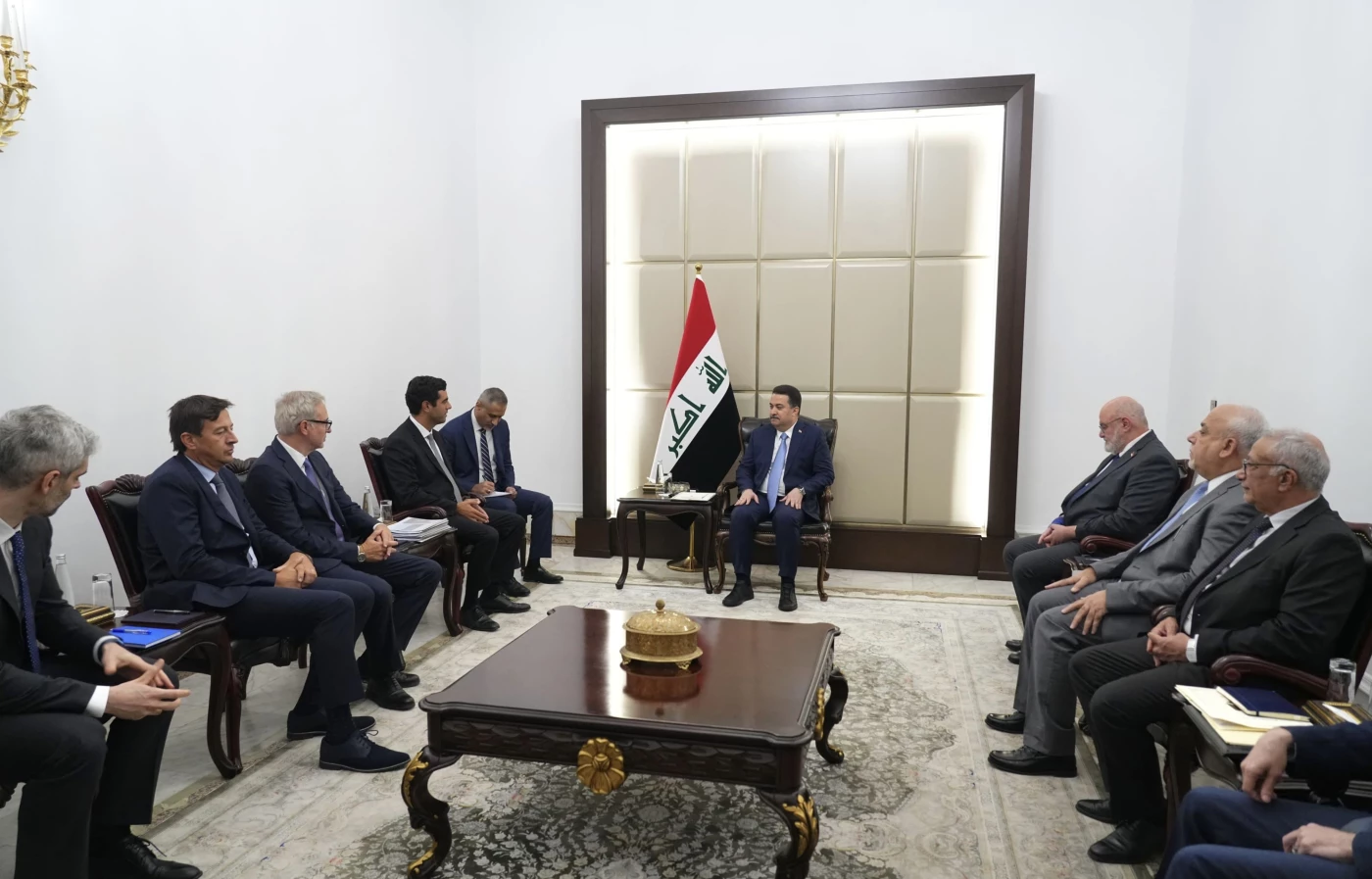 Image of Iraqi PM follows up on Development Road project