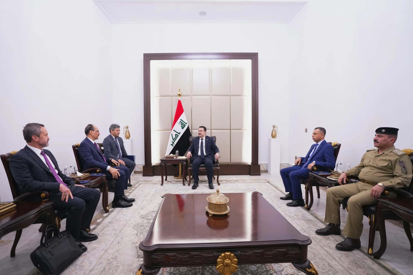 Image of Turkey’s intelligence chief in Baghdad ahead of PKK disarmament ceremony
