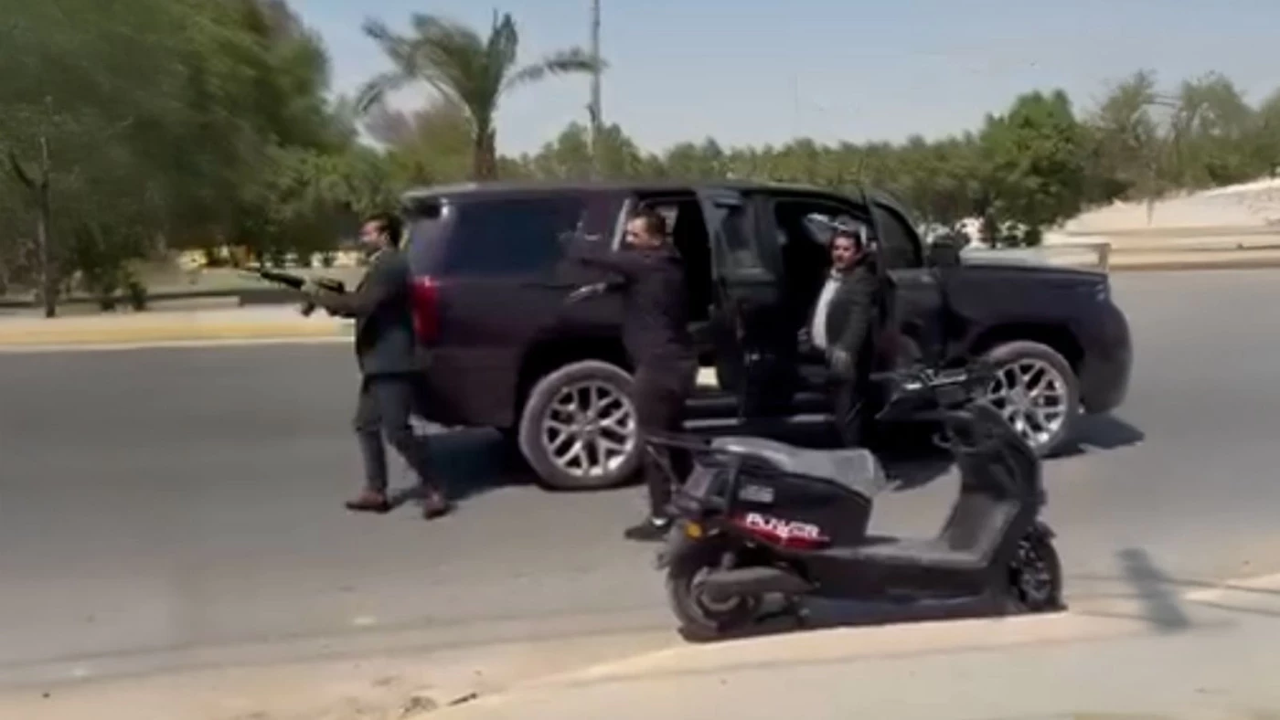 Image of Armed men open fire on Basra protesters demanding employment