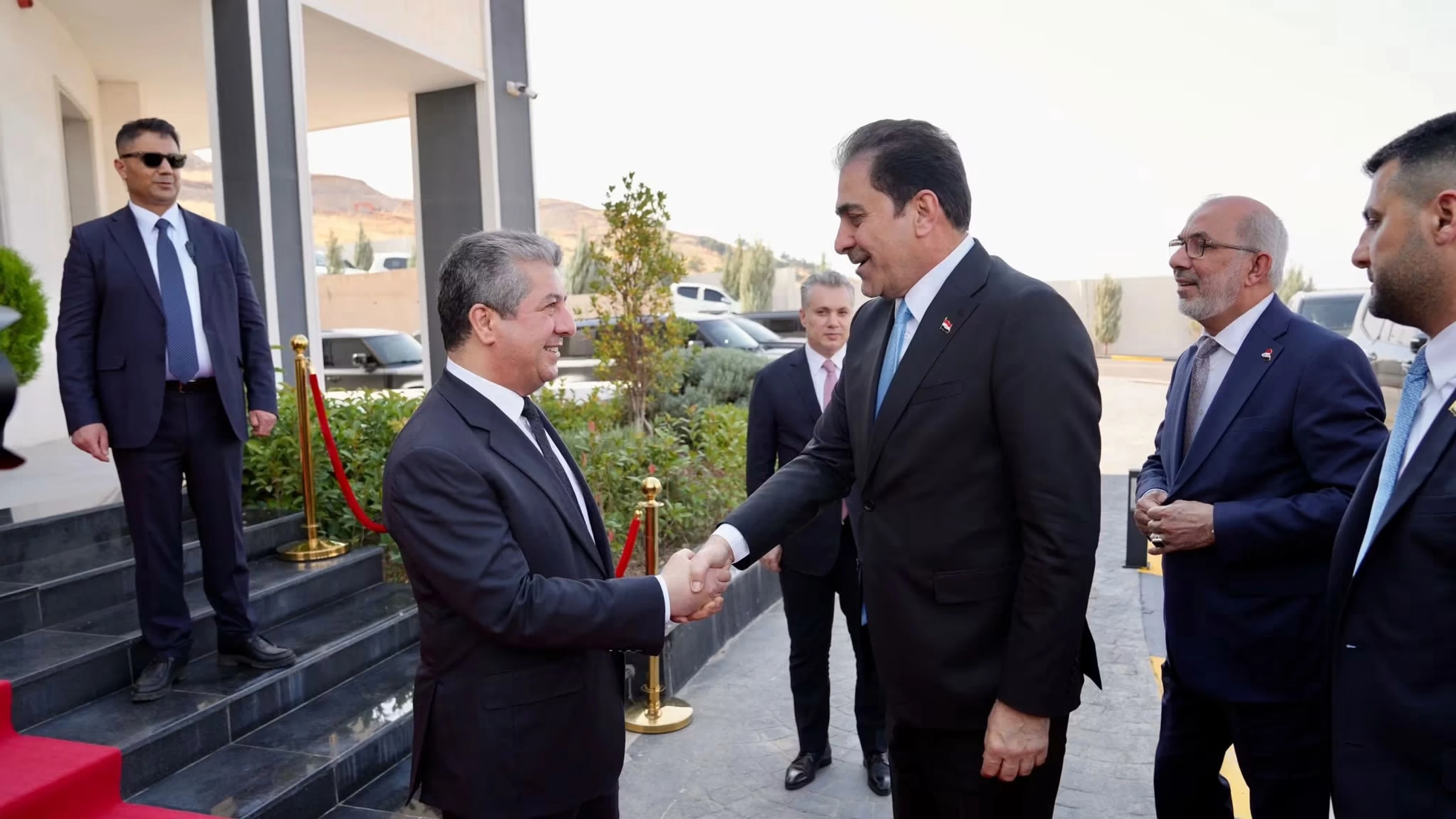 Image of PM Barzani, Iraqi deputy PM address Erbil-Baghdad issues 