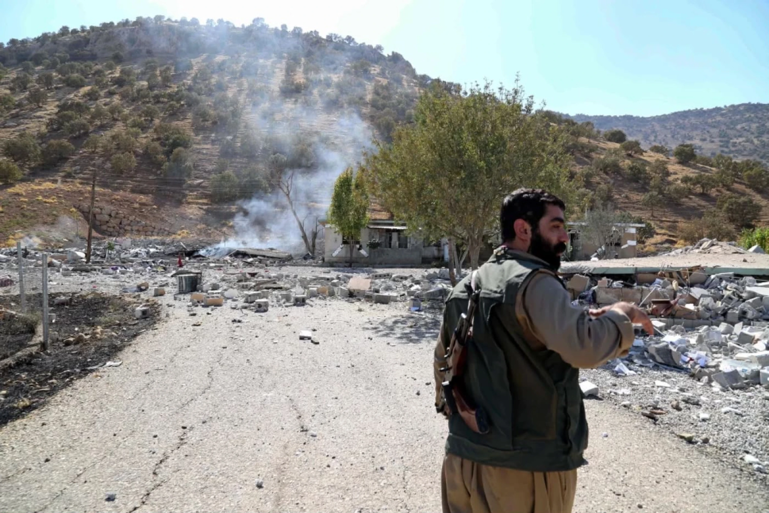 Image of Missile strikes kill nine Komala fighters in Sulaimani