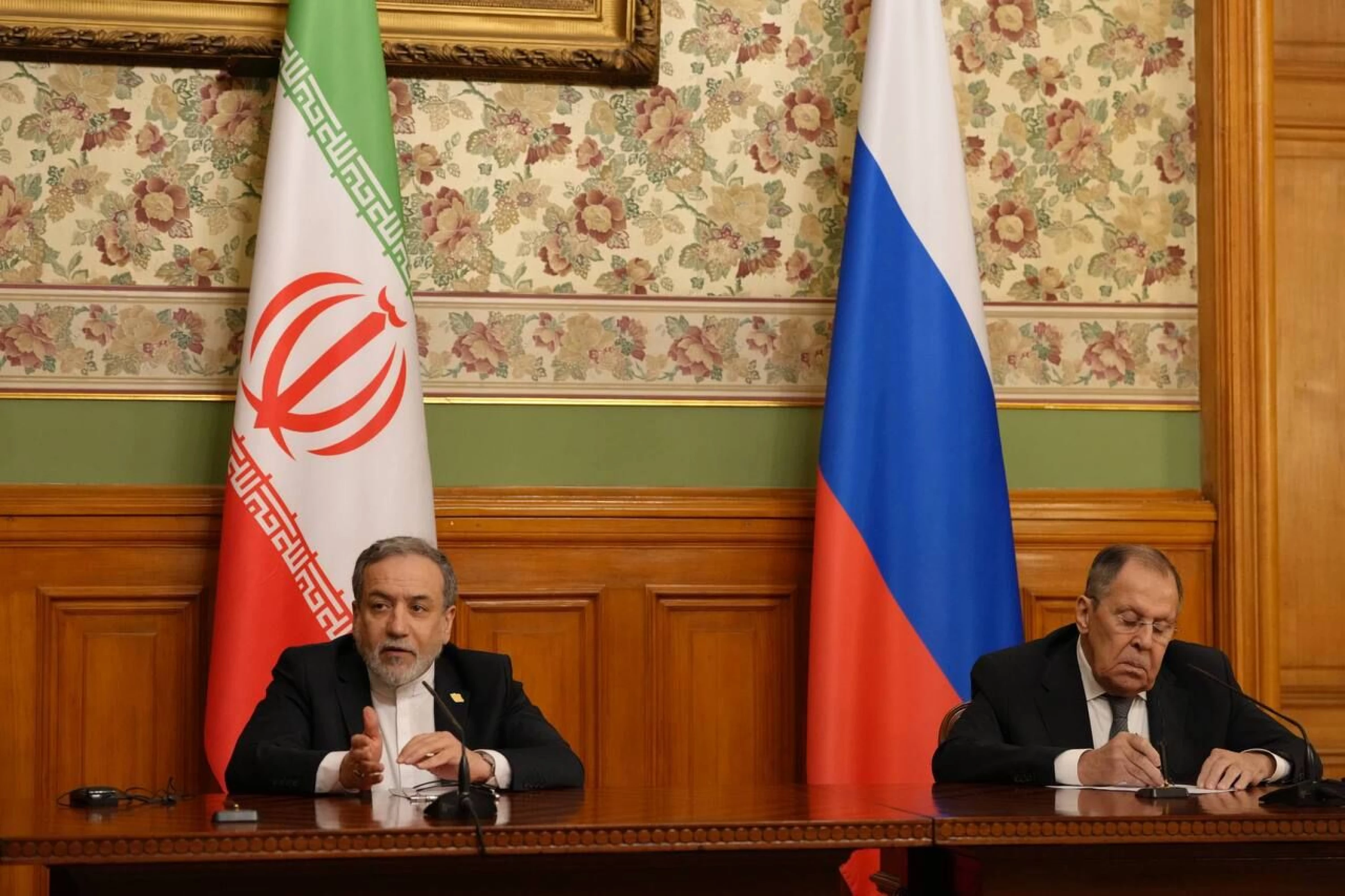 Image of ‘Iranians have a PhD in circumventing US sanctions’: Araghchi meets Lavrov