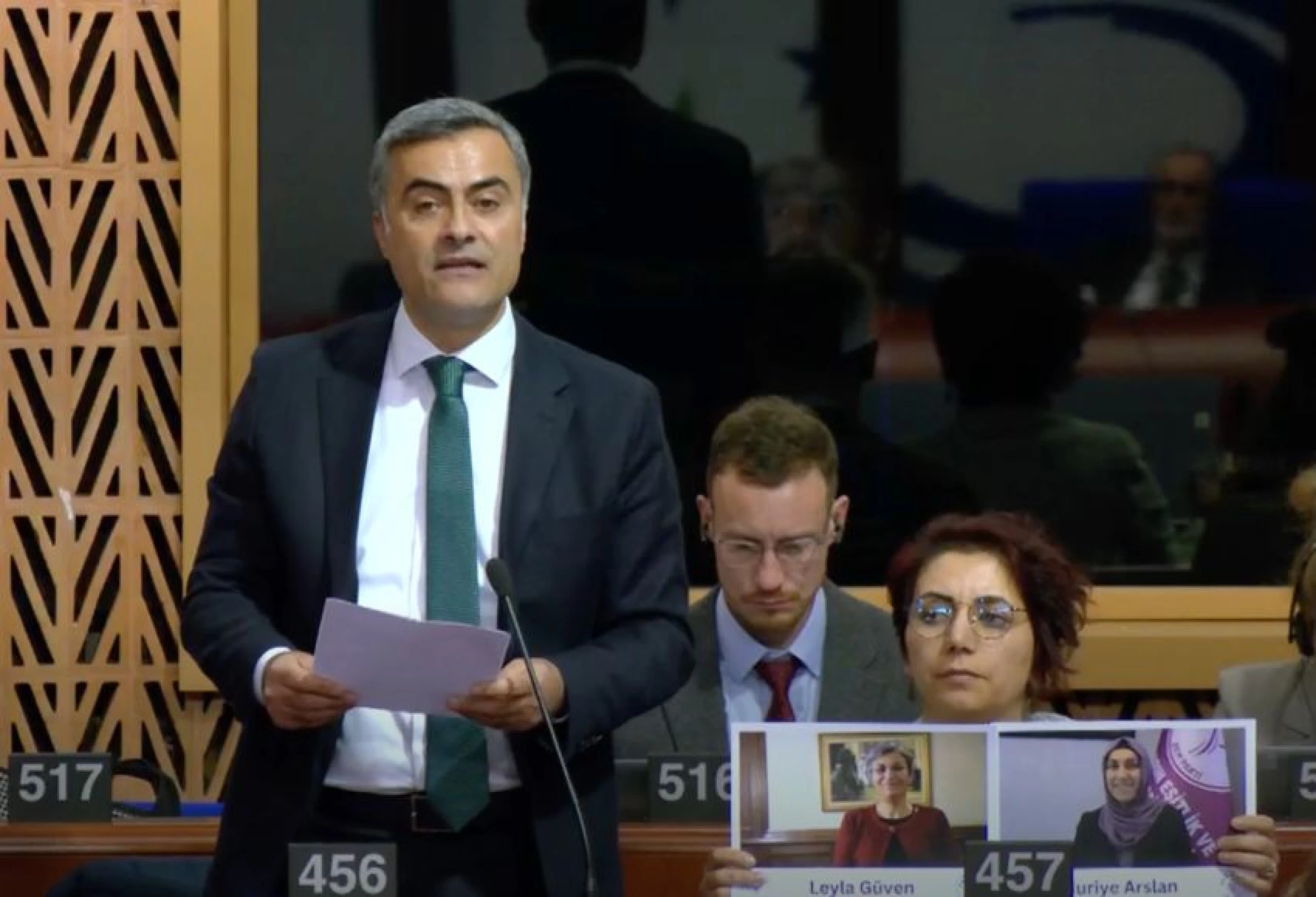 Image of Ousted pro-Kurdish mayor urges removal of Turkey’s trustee practice