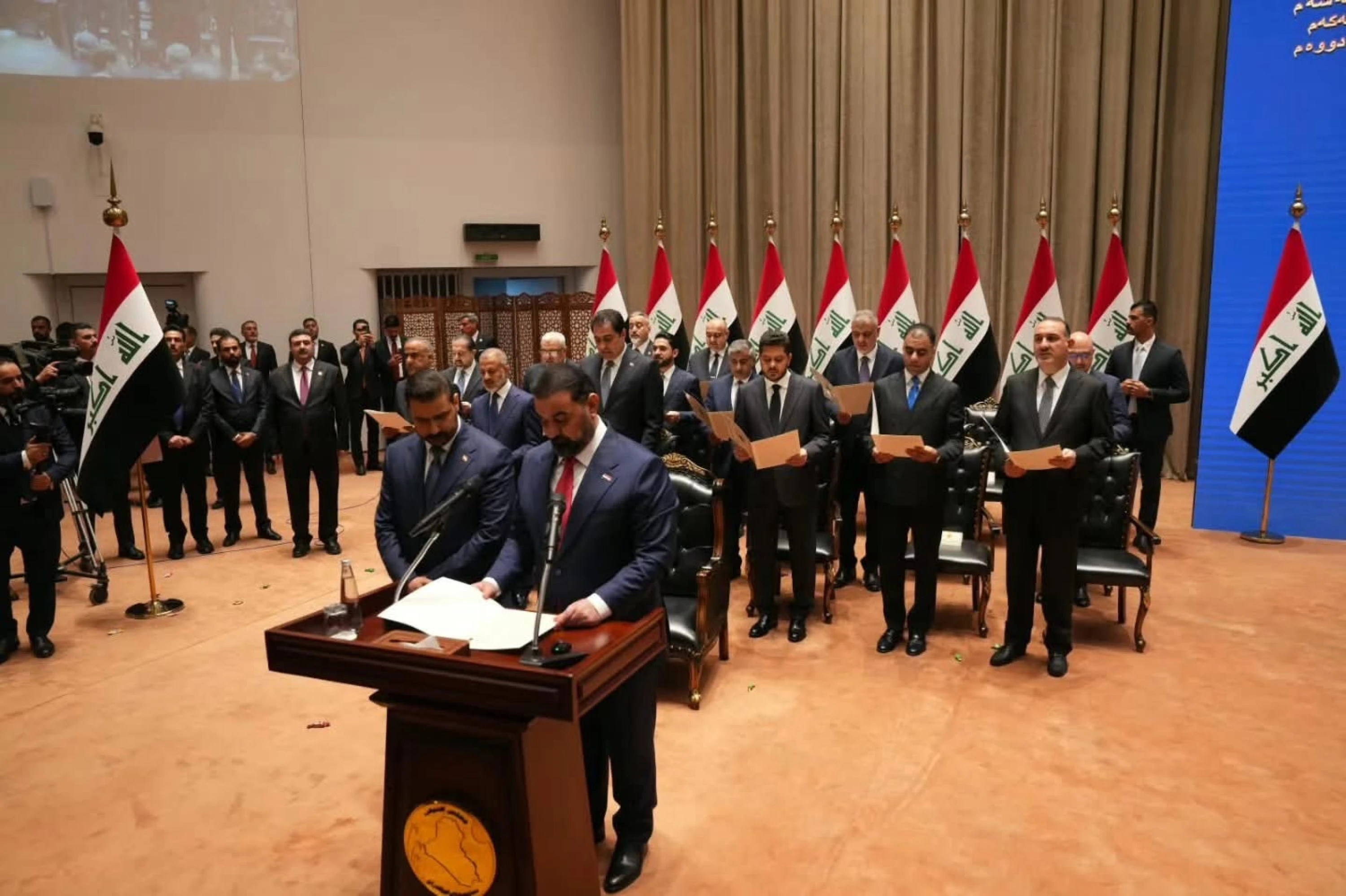 Image of Iraqi parliament appoints new members of Zaidi cabinet
