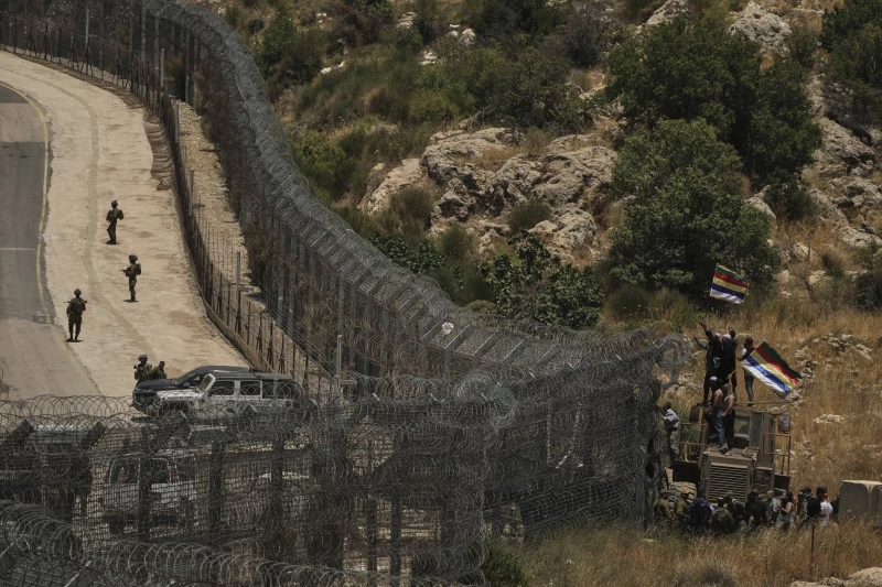 Israel strikes SyrianRead More