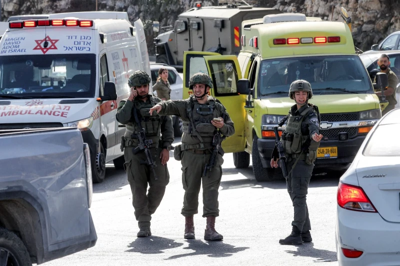 Netanyahu orders lockdownRead More