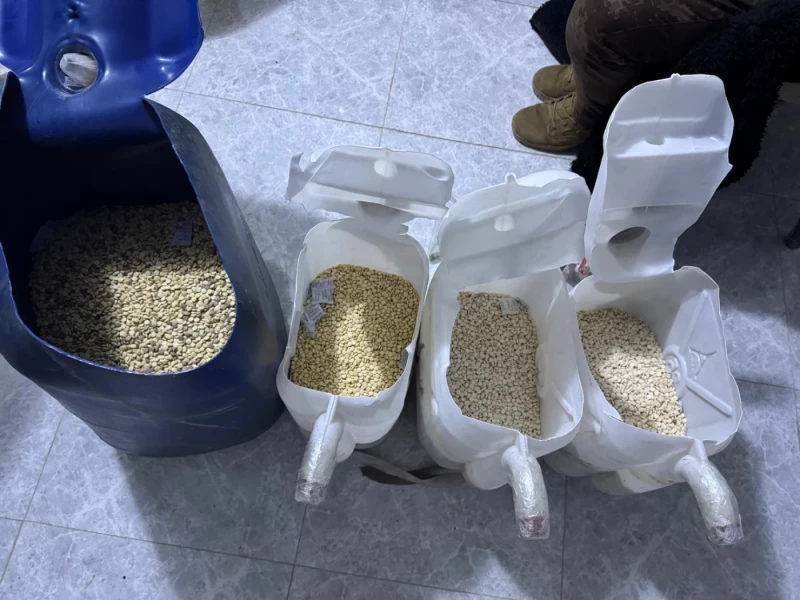 Iraq, Syria seizeRead More