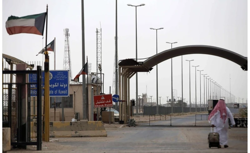 Main Iraq-Kuwait borderRead More