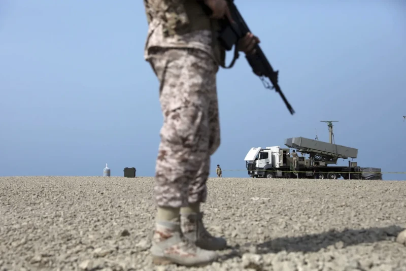 Iranian army soldierRead More