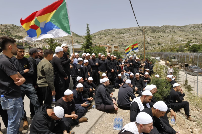 Israel strikes nearRead More